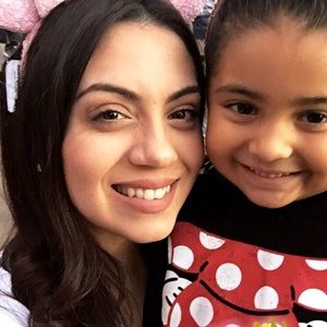 Meet your Posher, Christina